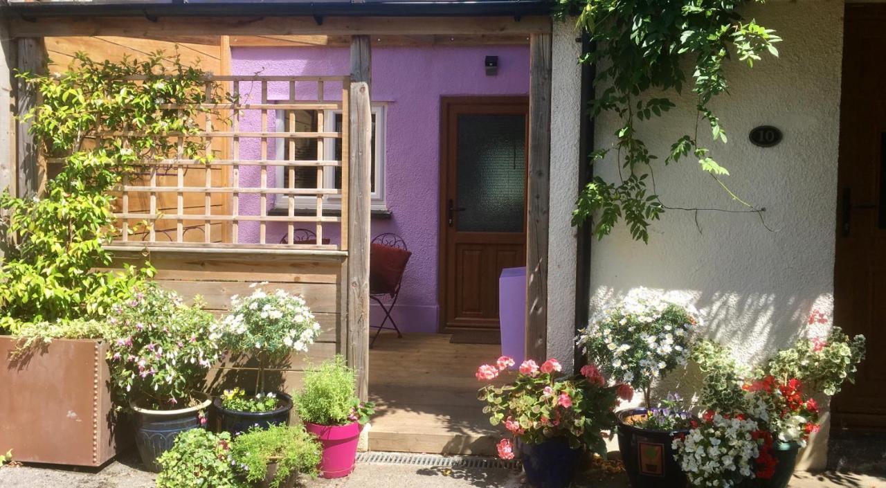 Cute Self-Contained Guest Room With Ensuite And Private Decked Porch In Glastonbury Exterior photo